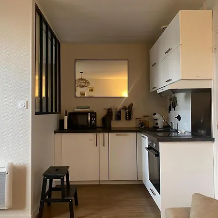 Les Marronniers Centre Bord De Loire Apartmán